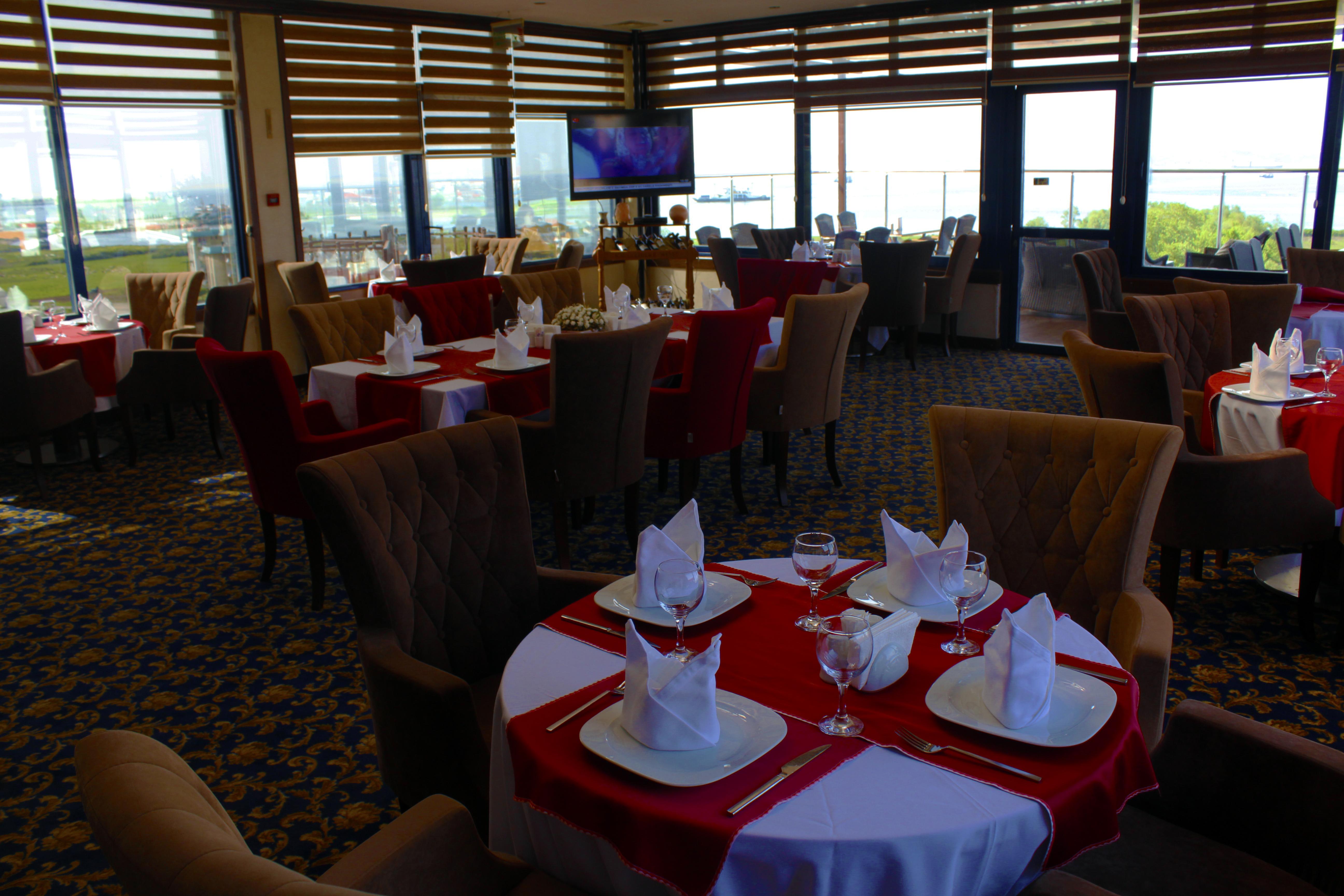 Elegance Resort Hotel & Spa Wellness-Aqua Ялова Екстериор снимка